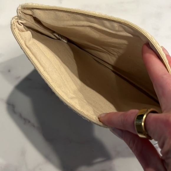 NWT Lu & Elle Trailhead Handmade Patterned Pouch - Picture 6 of 6